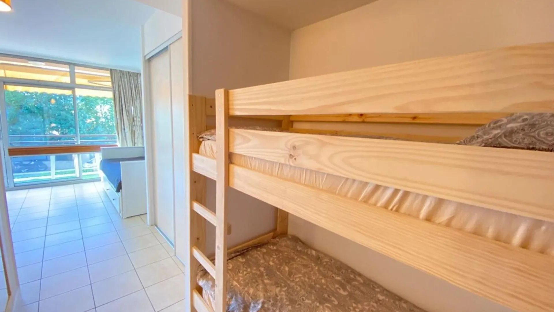 Daire 06U - Beautiful Studio In Residence - Swimming Pool And Tennis Court Saint-Laurent-du-Var Fransa