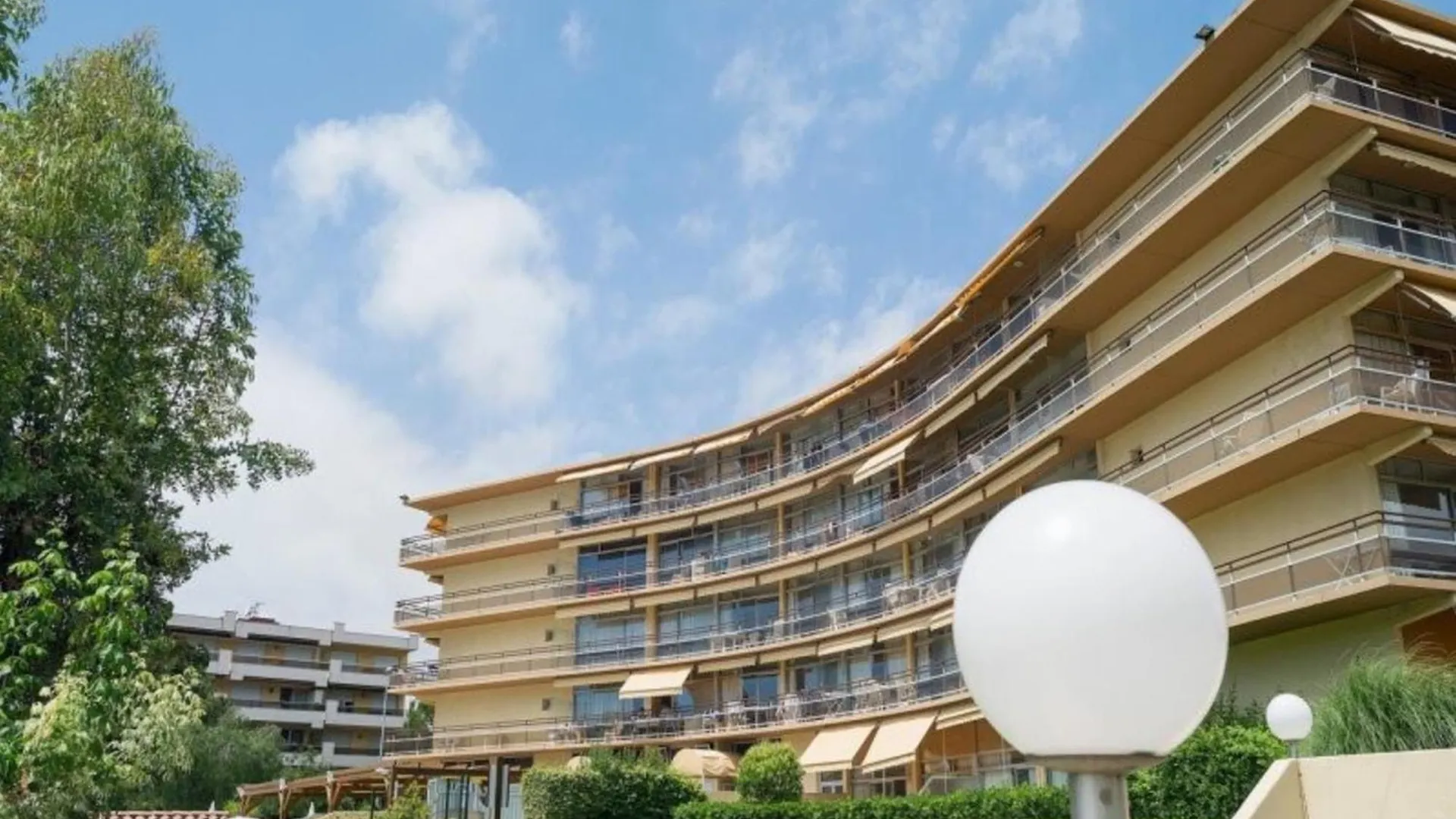 06U - Beautiful Studio In Residence - Swimming Pool And Tennis Court Saint-Laurent-du-Var 0*,